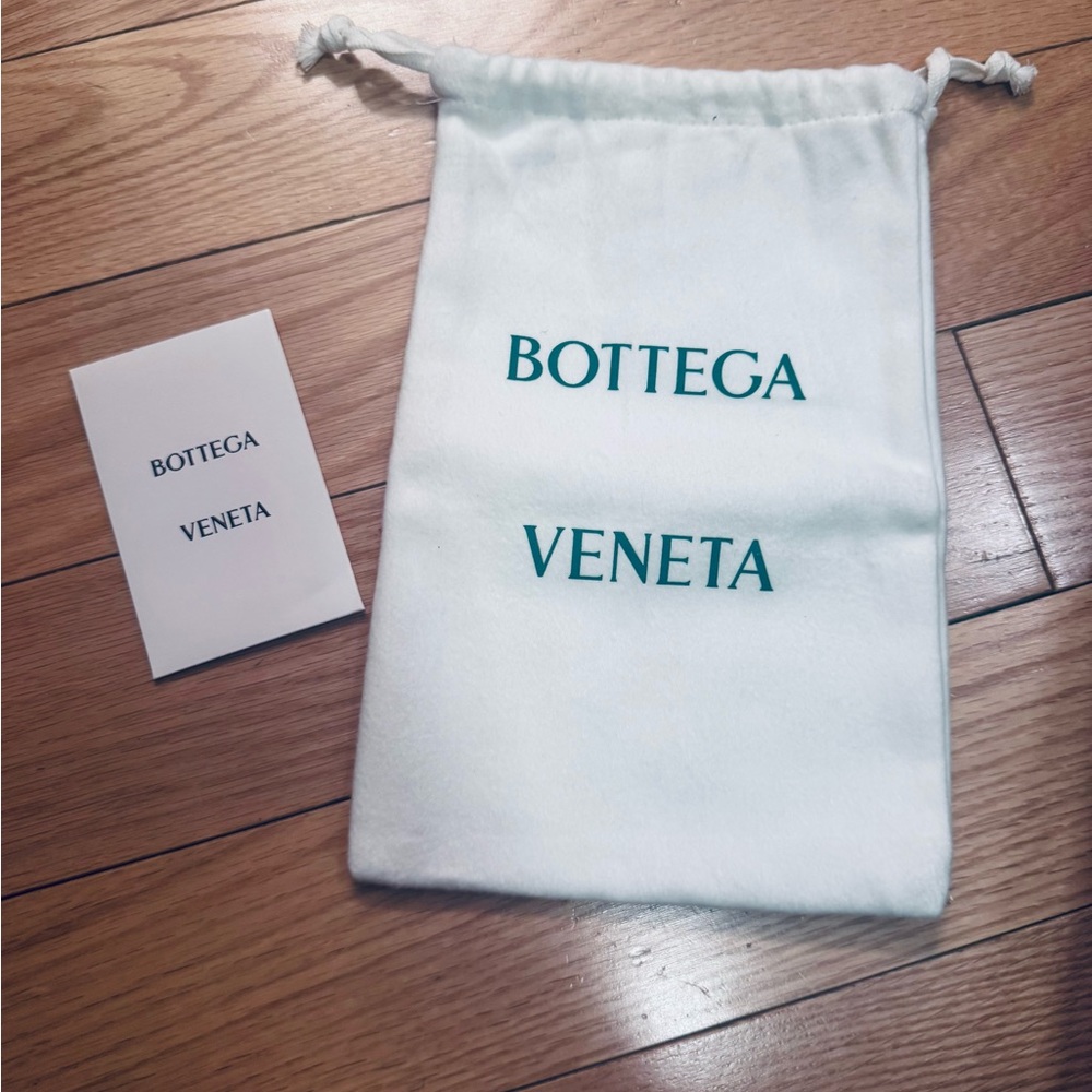Bottega Veneta dust bag